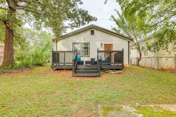 Cozy Studio | Private Entry, Deck, Peaceful Stay - Image 3